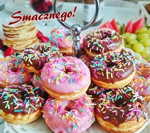 Pączki z posypką na tłusty czwartek